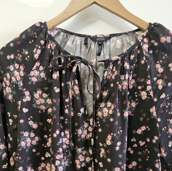 Vintage Buffalo Pintuck Floral Peasant Top - Picture 4 of 10